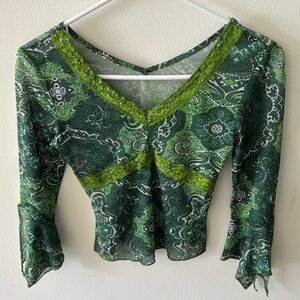 Long sleeve lace vintage floral crop top